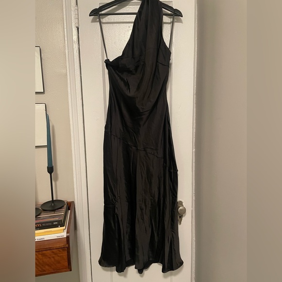 Hello Molly Scarf Dress - Picture 5 of 11